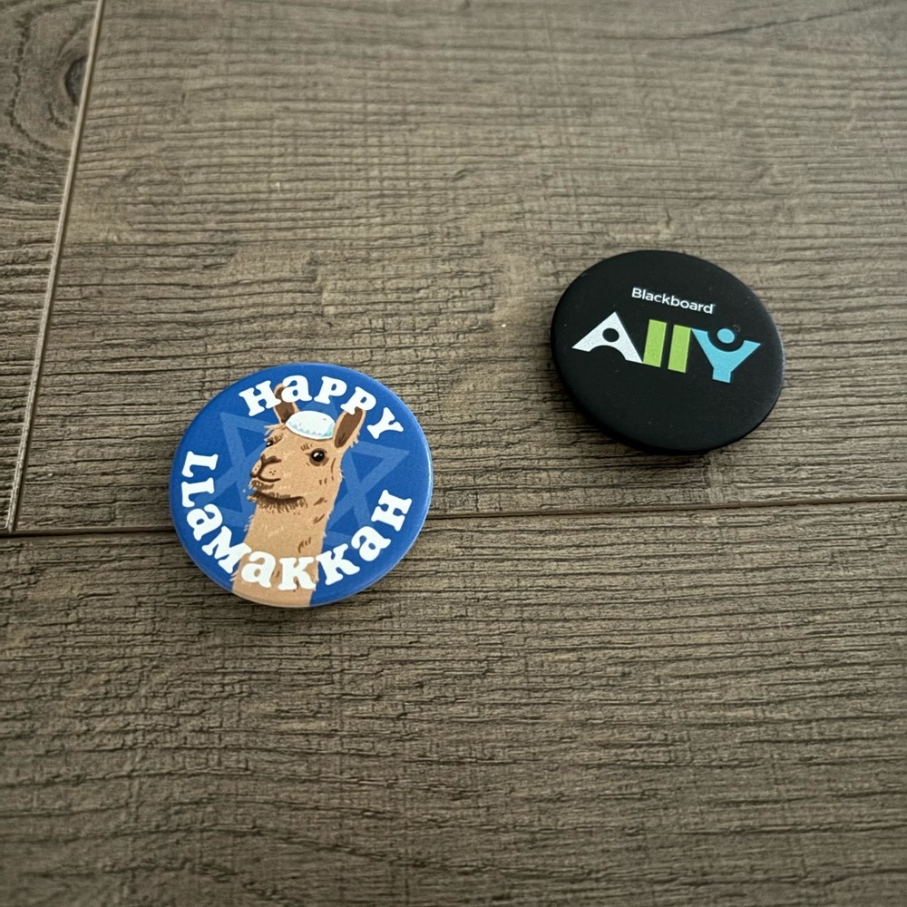 NWOT two popsockets​